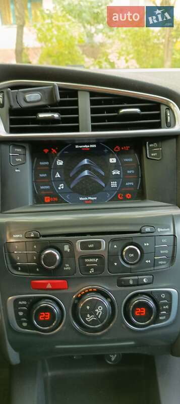 Хэтчбек Citroen C4 2011 в Кременчуге фото 8 Хэтчбек Citroen C4 2011 в Кременчуге