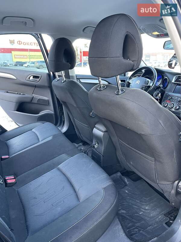 Хетчбек Citroen C4 2012 в Рівному фото 17 Хетчбек Citroen C4 2012 в Рівному