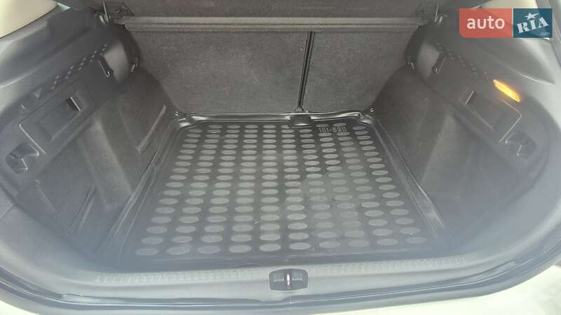 Хэтчбек Citroen C4 2017 в Львове