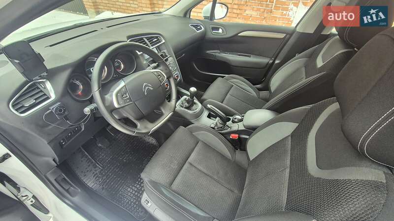 Хэтчбек Citroen C4 2017 в Львове