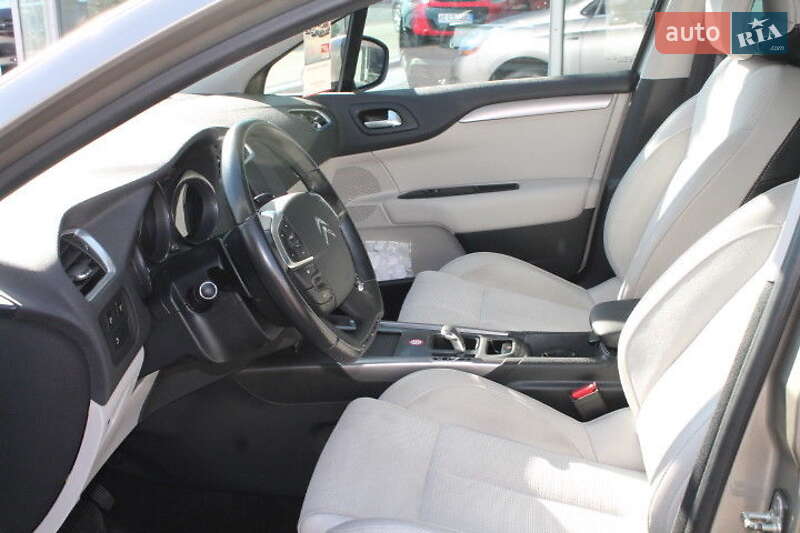 Хэтчбек Citroen C4 2011 в Киеве