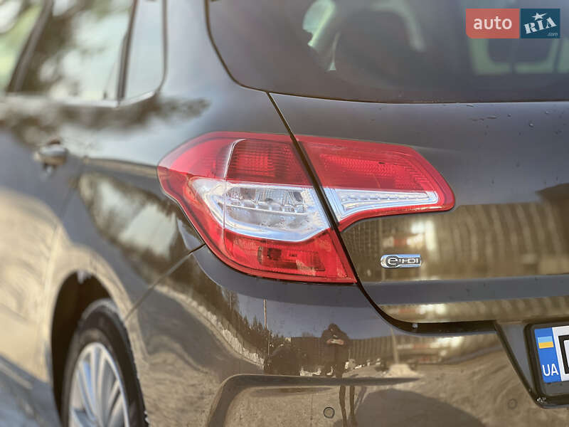 Хэтчбек Citroen C4 2011 в Луцке