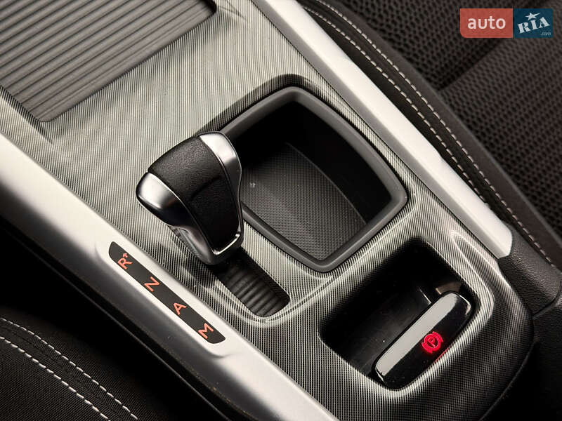 Хэтчбек Citroen C4 2013 в Киеве фото 28 Хэтчбек Citroen C4 2013 в Киеве