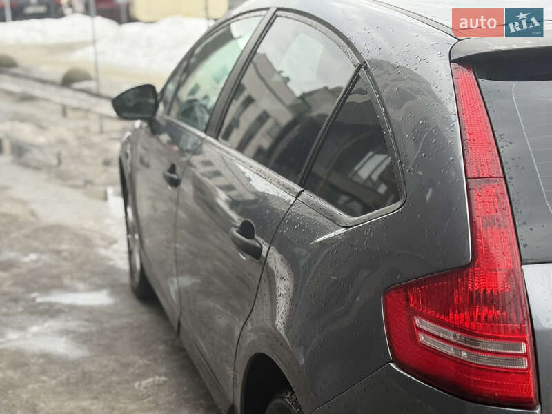 Купе Citroen C4 2010 в Львове фото 3 Купе Citroen C4 2010 в Львове