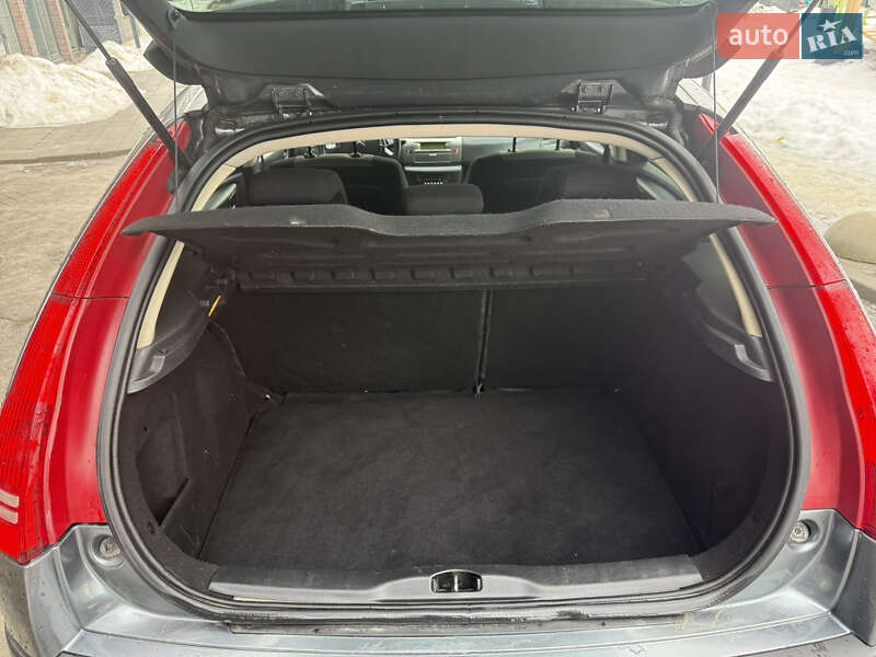 Купе Citroen C4 2010 в Львове фото 13 Купе Citroen C4 2010 в Львове