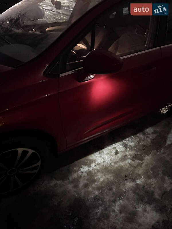 Хэтчбек Citroen C4 2011 в Киеве фото 27 Хэтчбек Citroen C4 2011 в Киеве