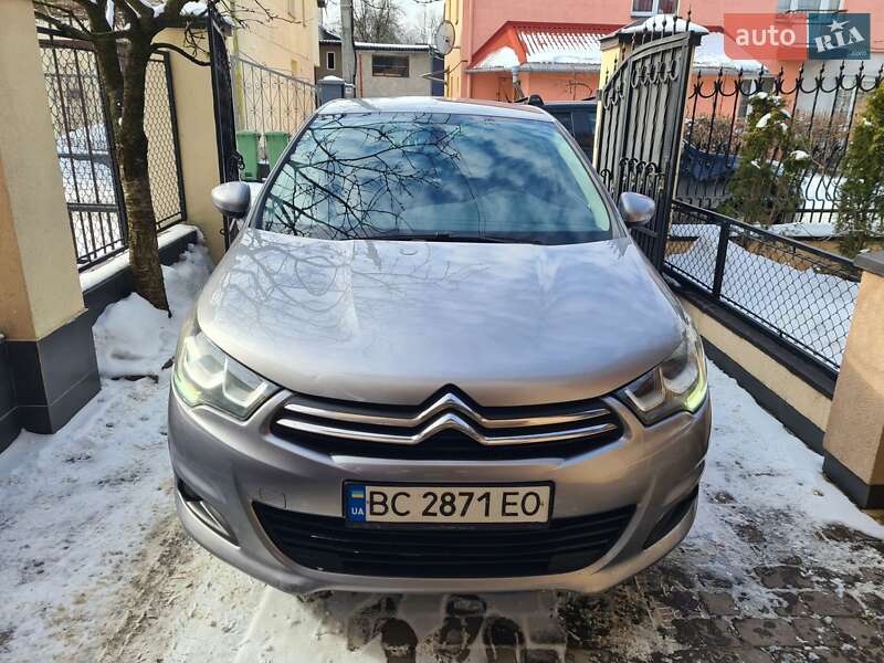 Хэтчбек Citroen C4 2016 в Львове
