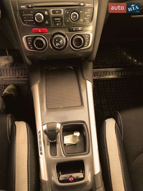 Хэтчбек Citroen C4 2012 в Выгоде фото 18 Хэтчбек Citroen C4 2012 в Выгоде