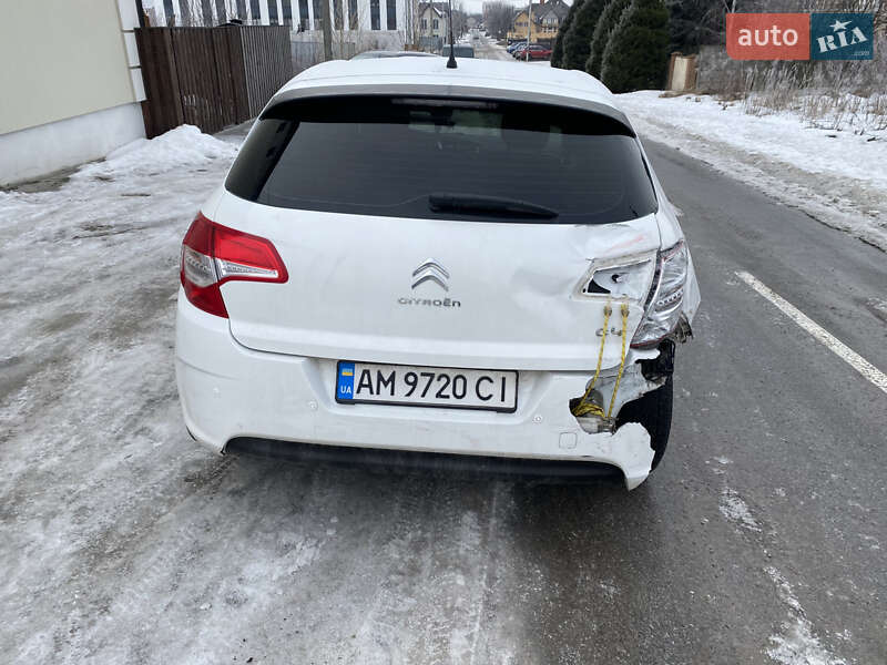 Хэтчбек Citroen C4 2011 в Святопетровское