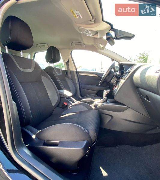 Хетчбек Citroen C4 2015 в Рівному