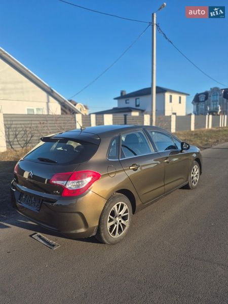 Хэтчбек Citroen C4 2014 в Киеве