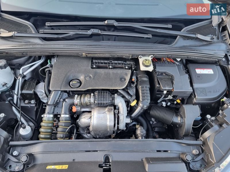 Хетчбек Citroen C4 2016 в Черкасах фото 17 Хетчбек Citroen C4 2016 в Черкасах