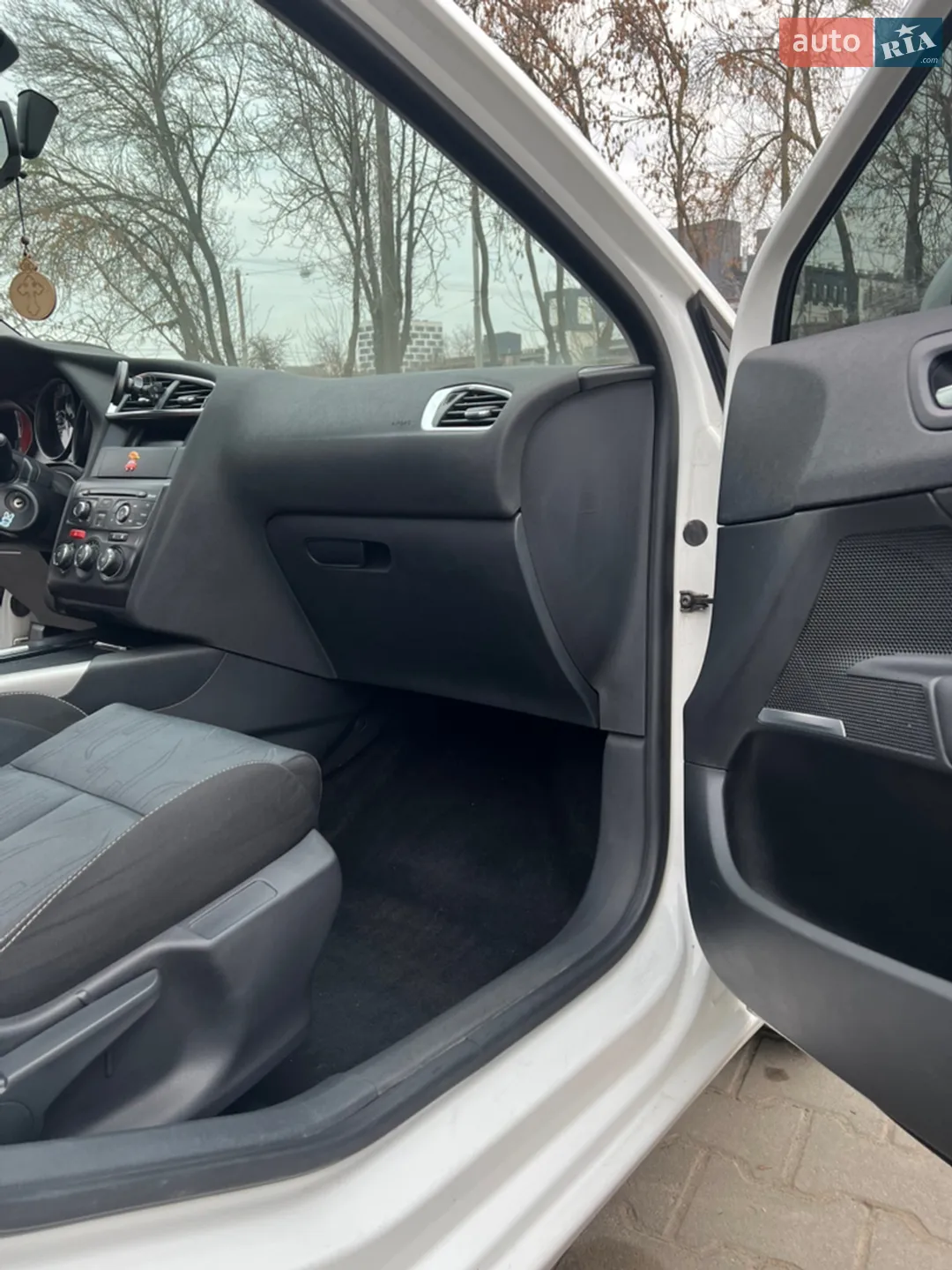 2011 Citroen C4 - мініатюра 28