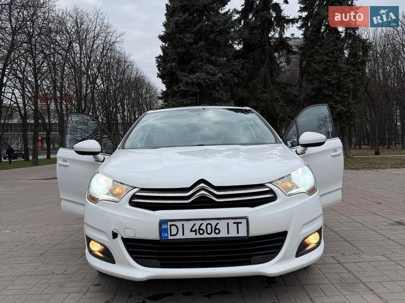 Citroen C4 2011