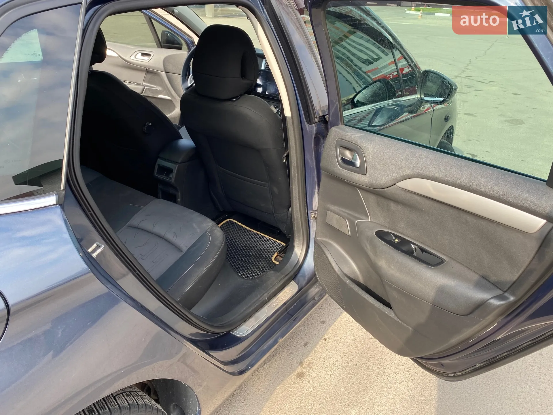 2011 Citroen C4 - мініатюра 11