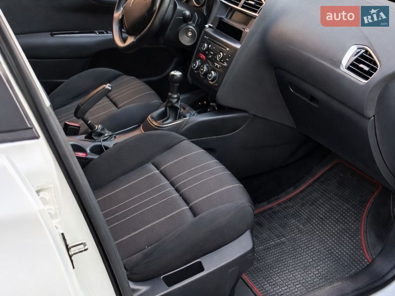 Хетчбек Citroen C4 2013 в Києві