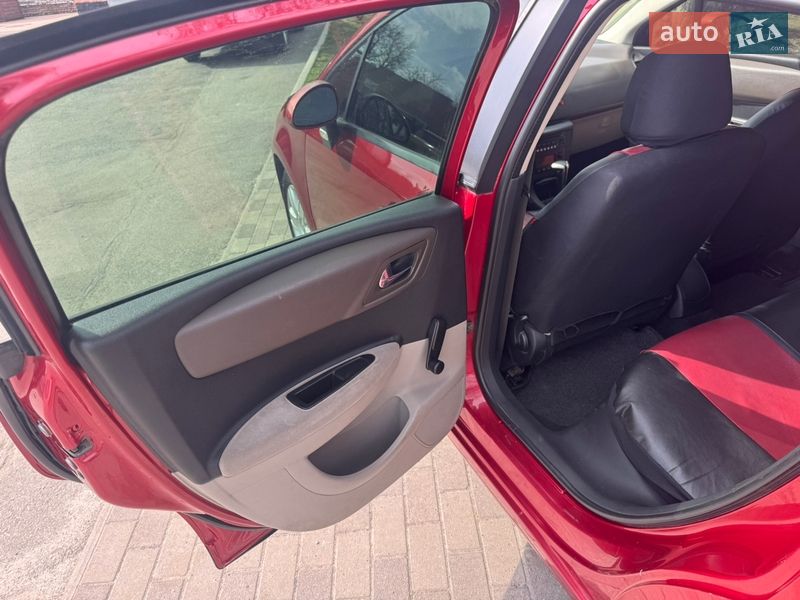 Хетчбек Citroen C4 2006 в Лубнах фото 26 Хетчбек Citroen C4 2006 в Лубнах