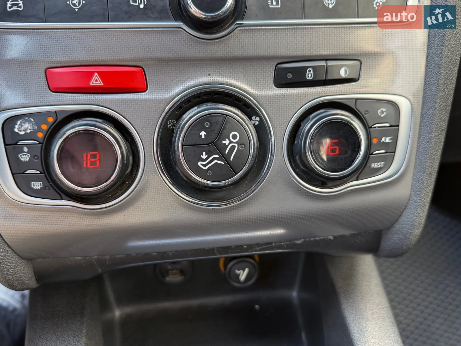2016 Citroen C4 - мініатюра 71