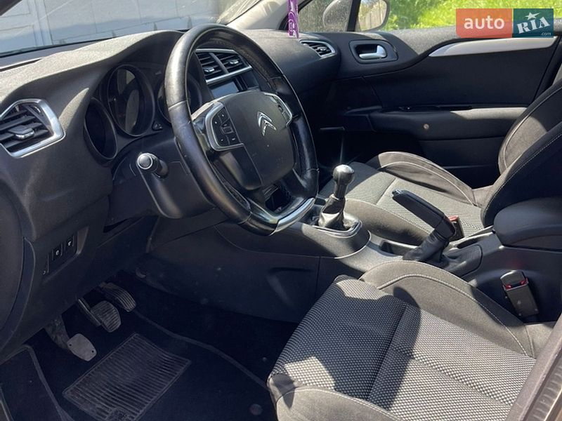 Хэтчбек Citroen C4 2013 в Киеве