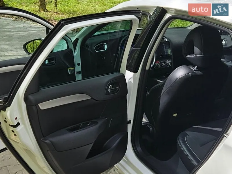 Citroen C4 2012 VIN VF7NC9HR8CY556757 фото оголошення 11 з 65