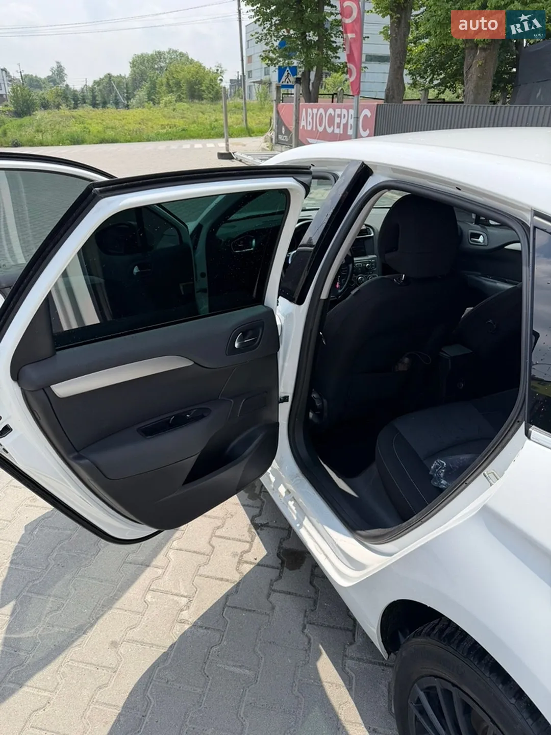 2011 Citroen C4 - мініатюра 9