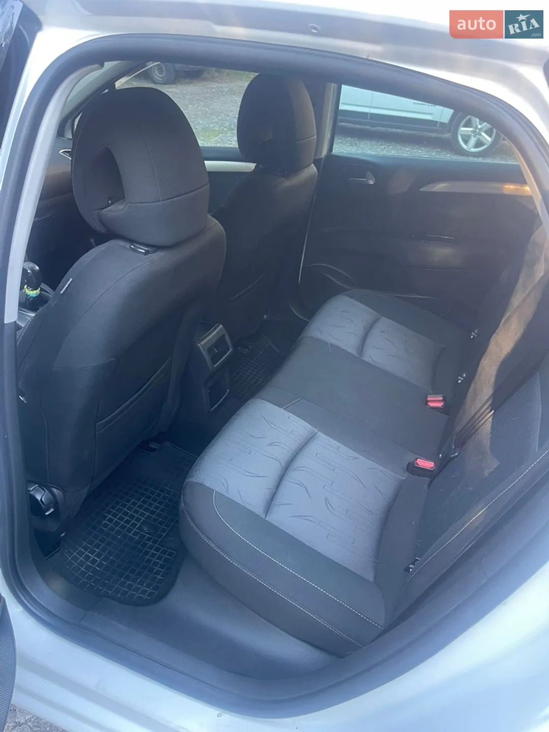 2011 Citroen C4 - мініатюра 12