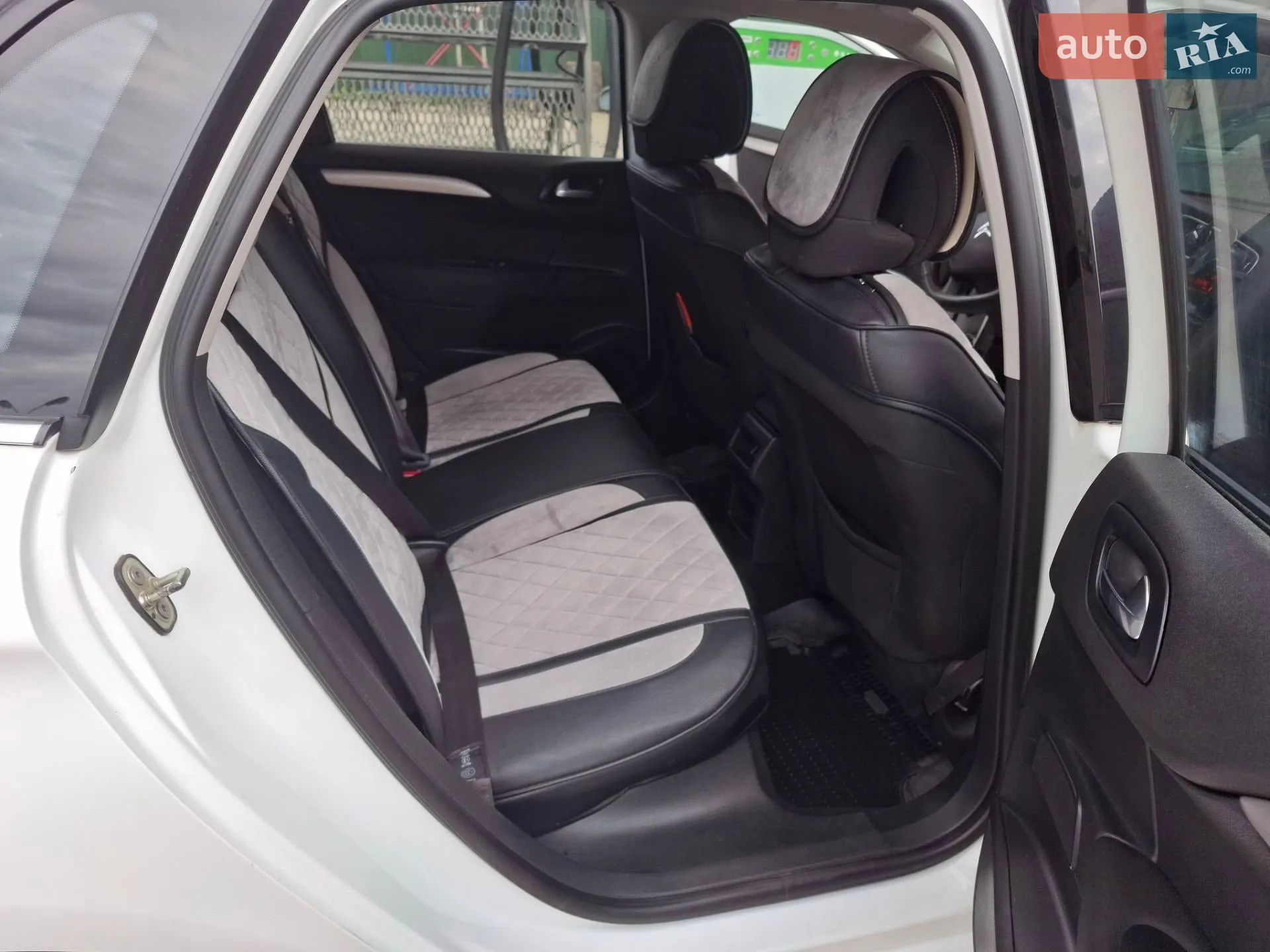 2012 Citroen C4 - мініатюра 10