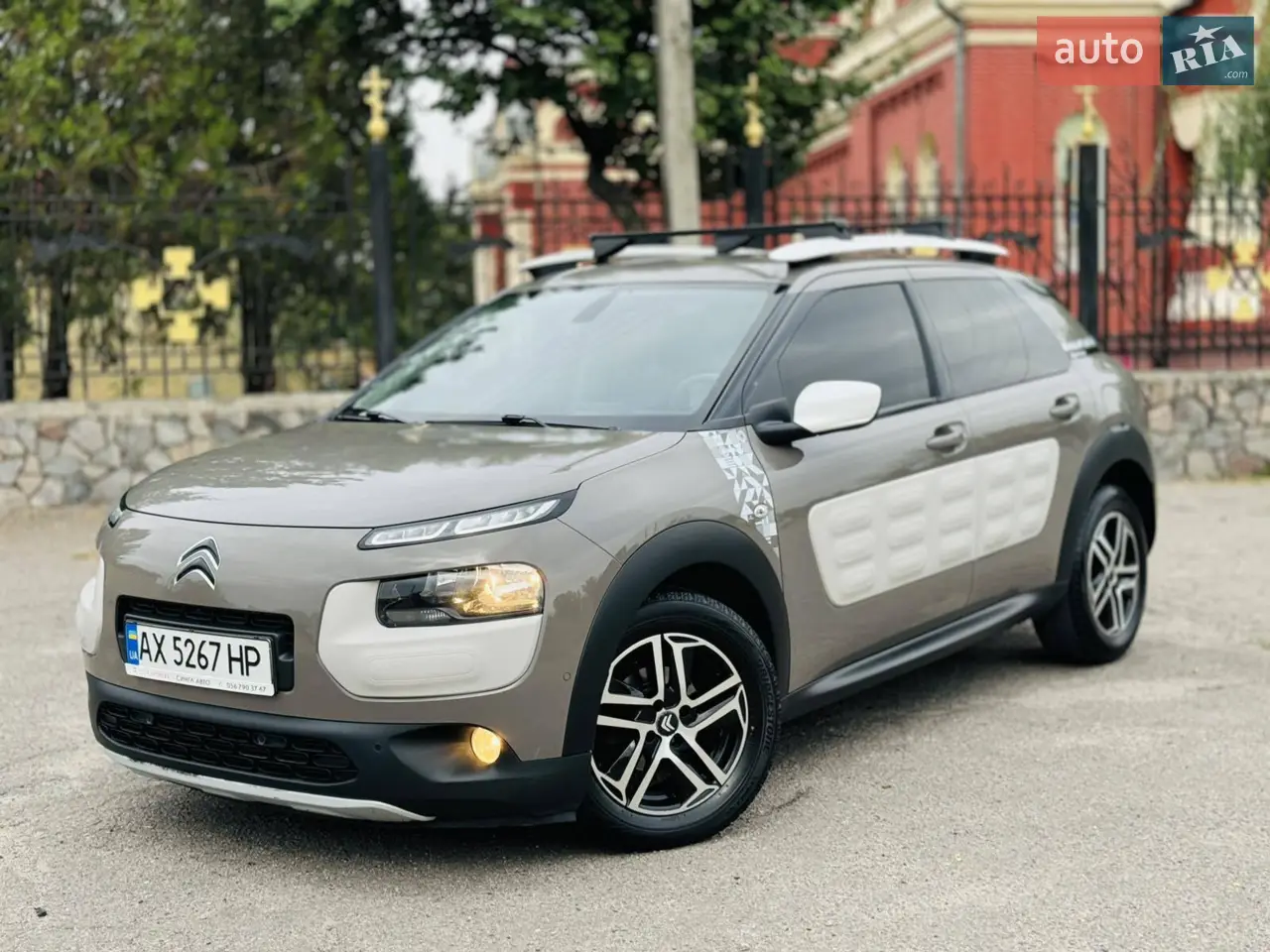 2016 Citroen C4 Cactus - мініатюра 23