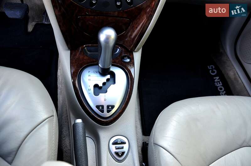 Седан Citroen C5 2001 в Львові