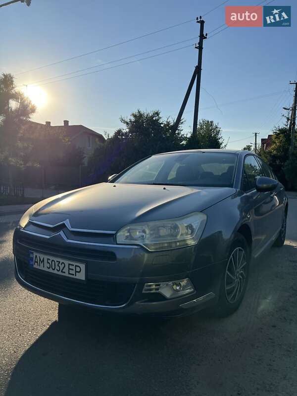 Седан Citroen C5 2010 в 