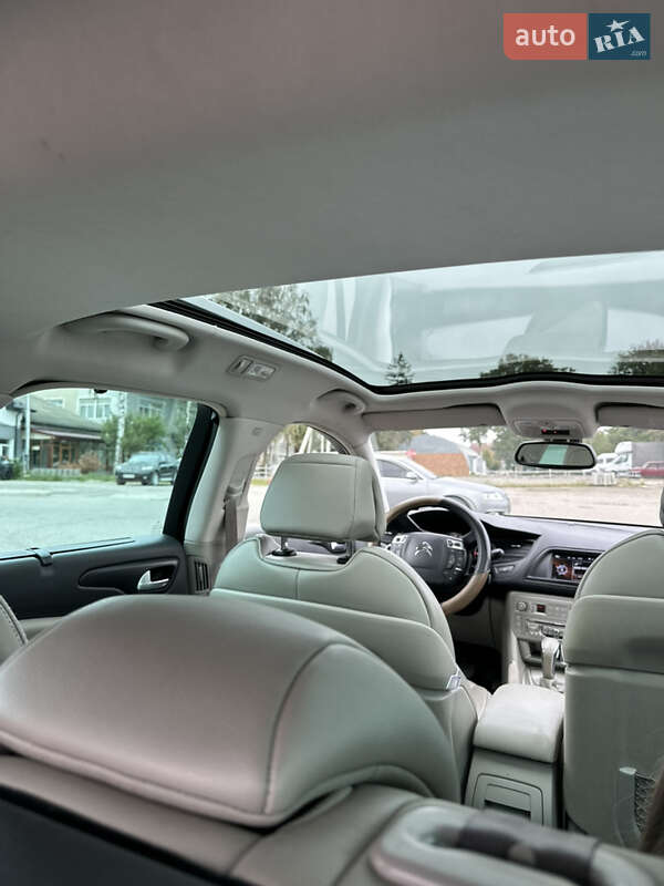 Универсал Citroen C5 2012 в 