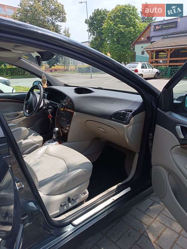 Седан Citroen C5 2002 в Ужгороде