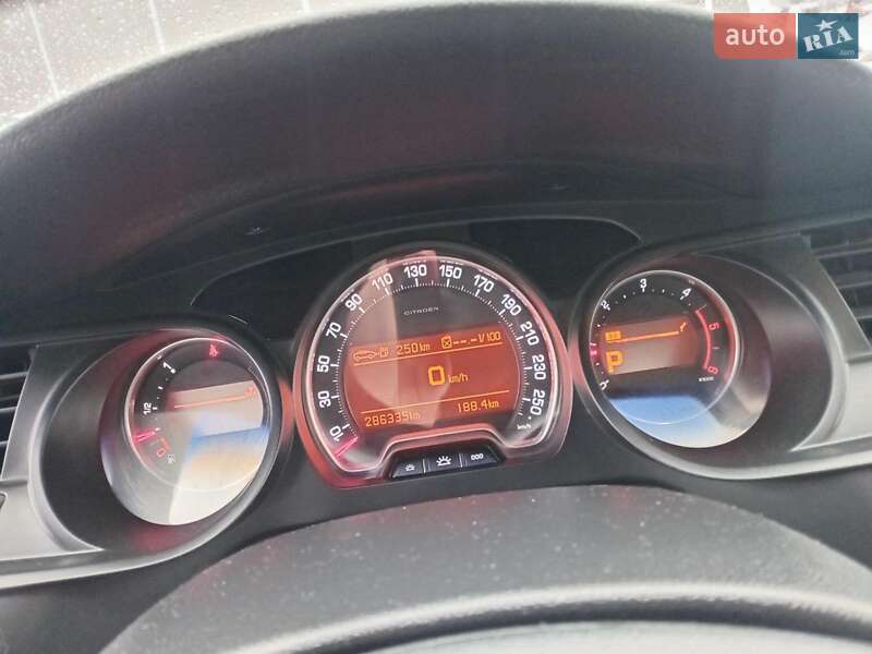 Седан Citroen C5 2010 в Львове