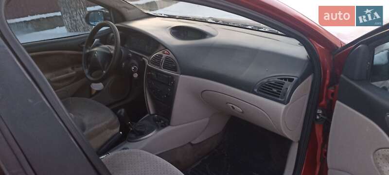 Седан Citroen C5 2000 в Мукачево