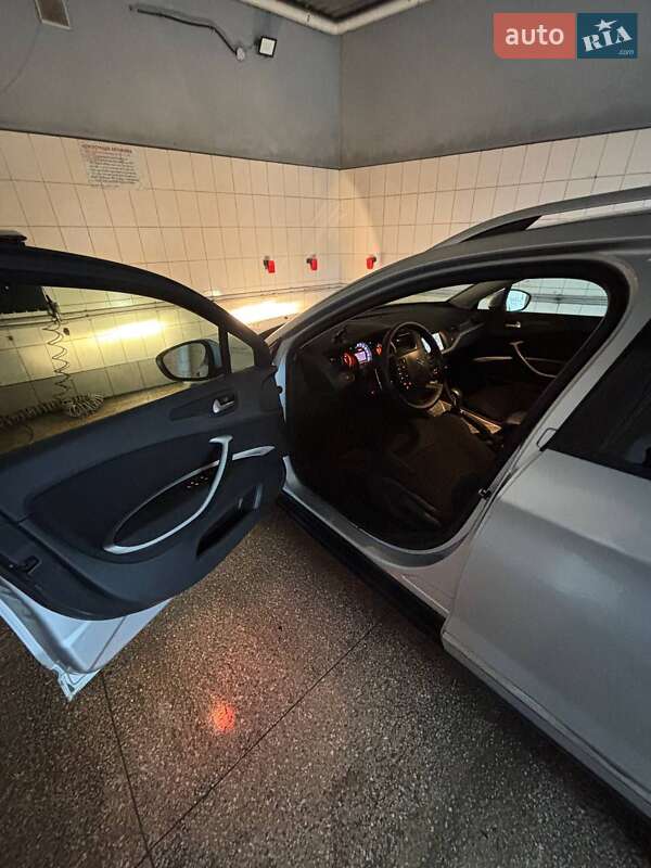 Универсал Citroen C5 2012 в Николаеве фото 8 Универсал Citroen C5 2012 в Николаеве