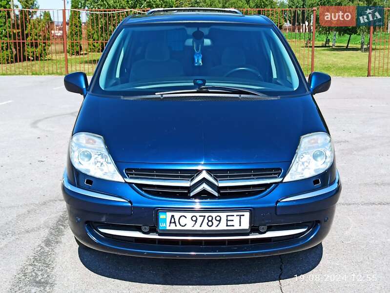 Минивэн Citroen C8 2010 в Луцке