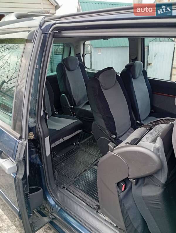 Минивэн Citroen C8 2005 в Мироновке