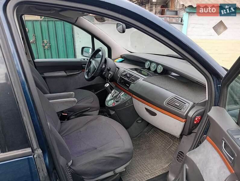 Минивэн Citroen C8 2005 в Мироновке