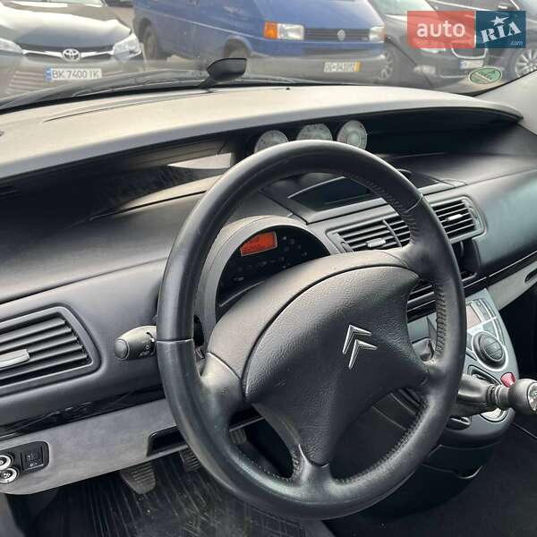 Минивэн Citroen C8 2011 в Ровно
