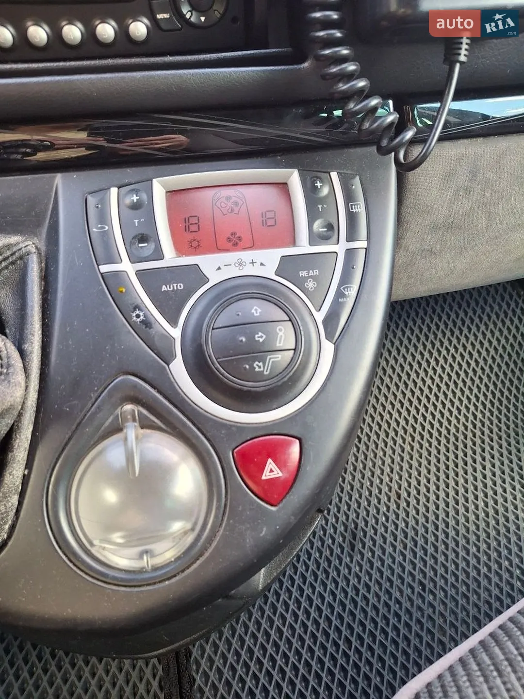 2010 Citroen C8 - мініатюра 10
