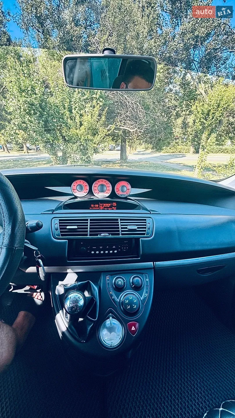 2010 Citroen C8 - мініатюра 3