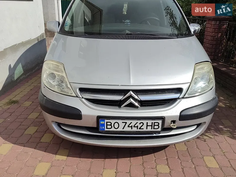 Citroen C8