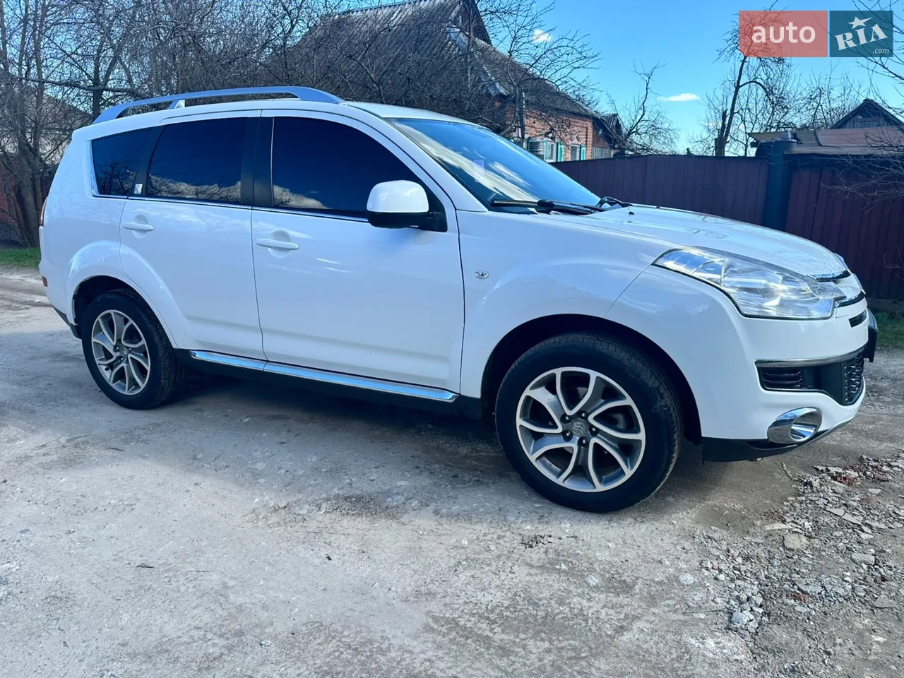 2011 Citroen C-Crosser - мініатюра 11