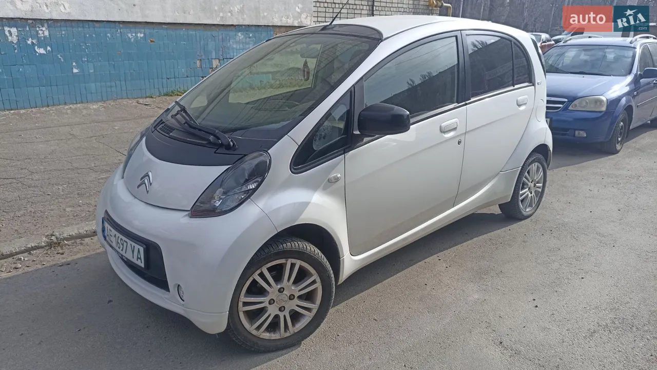 2015 Citroen C-ZERO - мініатюра 15