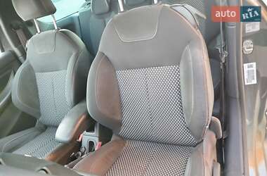 Хэтчбек Citroen DS3 2012 в 