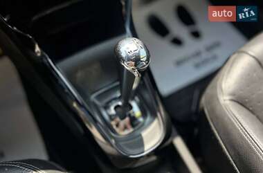 Хетчбек Citroen DS3 2013 в 