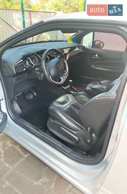 Хэтчбек Citroen DS3 2012 в 