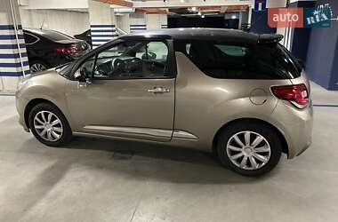 Хетчбек Citroen DS3 2010 в 