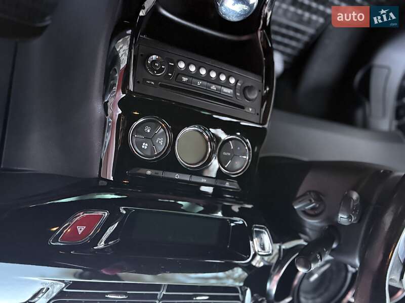 Хетчбек Citroen DS3 2010 в Львові