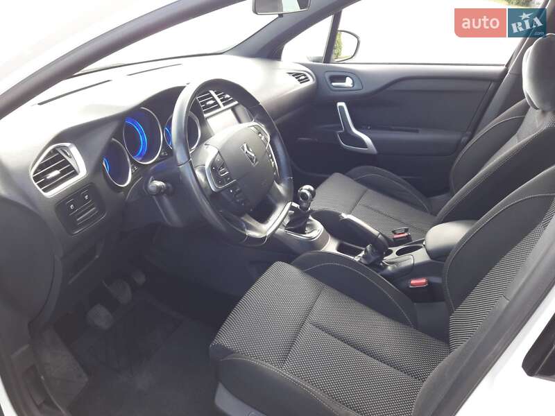 Хэтчбек Citroen DS4 2012 в Ужгороде